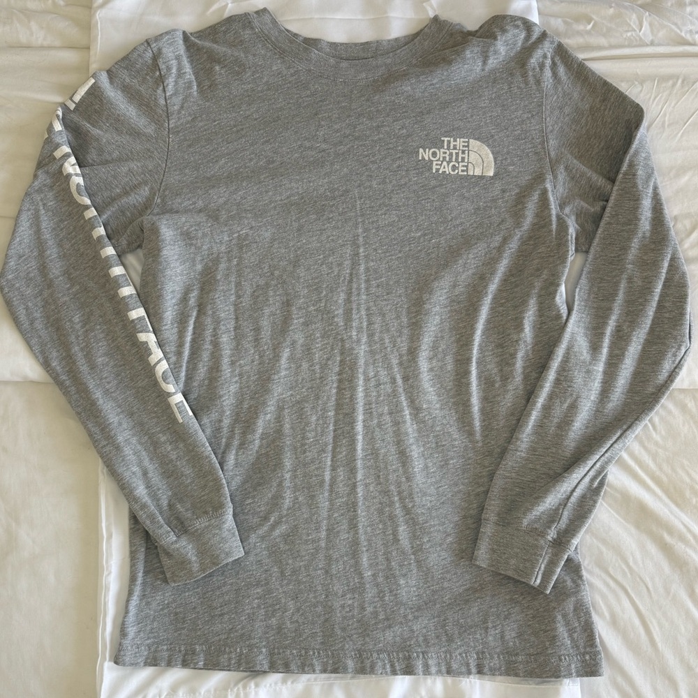 The North Face Gray Long Sleeve Shirt | Size M